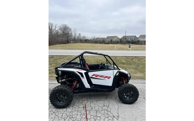 2024 Polaris Industries RZR XP 1000 Sport White Lightning