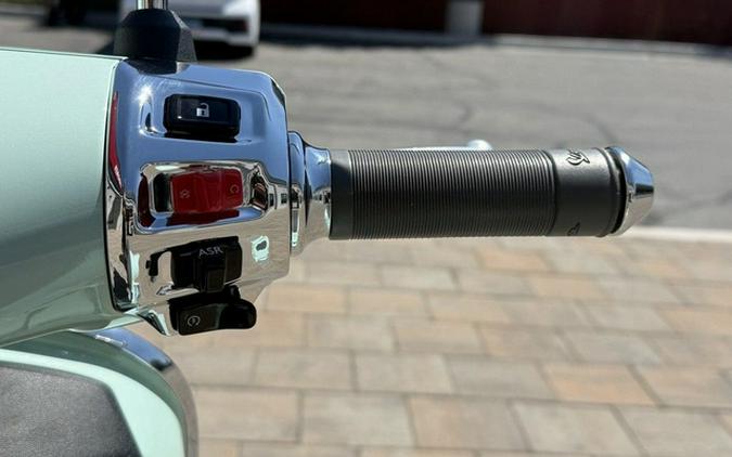 2027 Vespa GTS 310