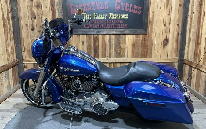 2019 Harley-Davidson® FLHX - Street Glide®