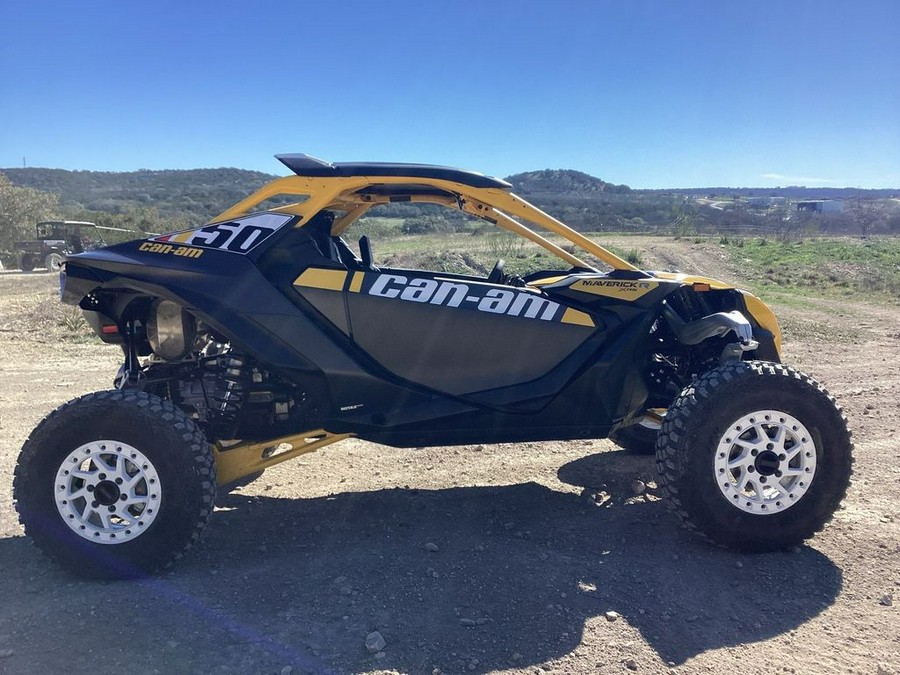 2024 Can-Am™ Maverick R X rs