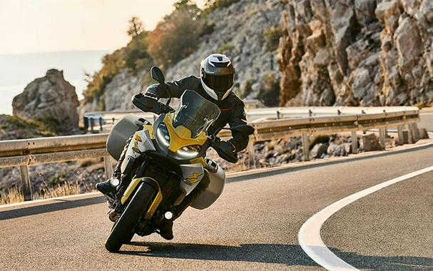 2020 BMW F 900 XR
