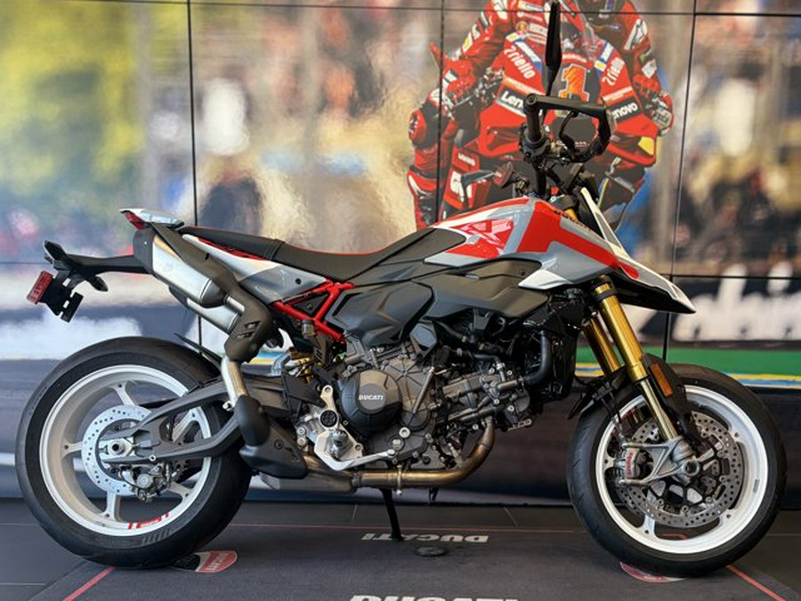 2027 Ducati HYPER MOTARD V2 SP