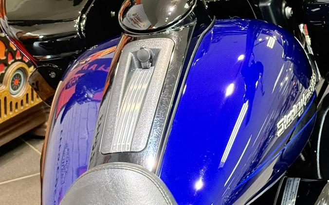 2020 Harley-Davidson® Road Glide® Limited Zephyr Blue/Black Sunglo