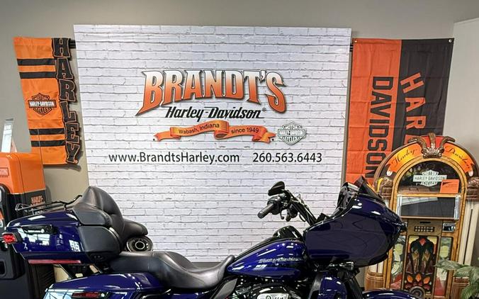 2020 Harley-Davidson® Road Glide® Limited Zephyr Blue/Black Sunglo