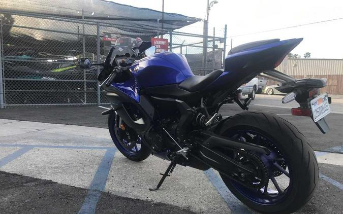 2022 YAMAHA YZF-R7 CA