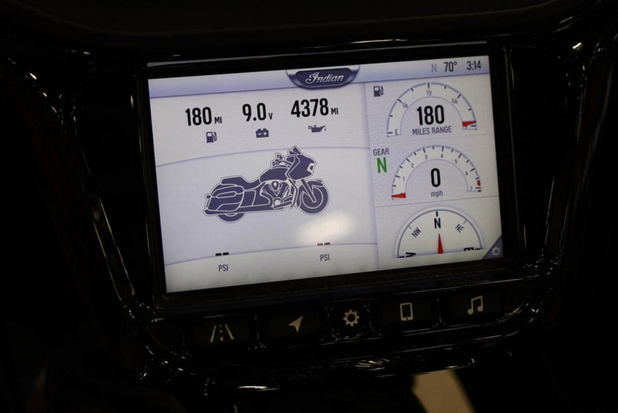 2022 Indian Motorcycle® Challenger® Limited Maroon Metallic