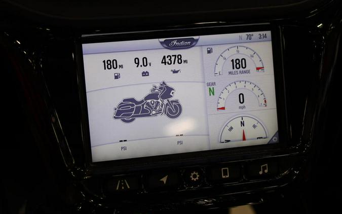 2022 Indian Motorcycle® Challenger® Limited Maroon Metallic