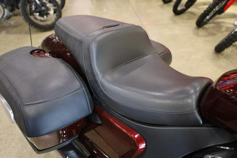 2022 Indian Motorcycle® Challenger® Limited Maroon Metallic