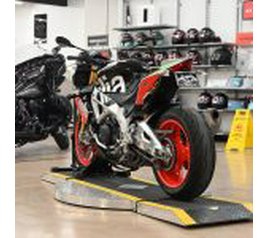 2017 Aprilia Tuono V4 1100 Factory