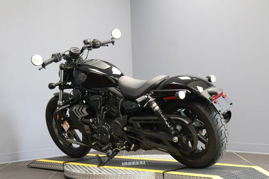 2025 Harley-Davidson® Nightster® RH975