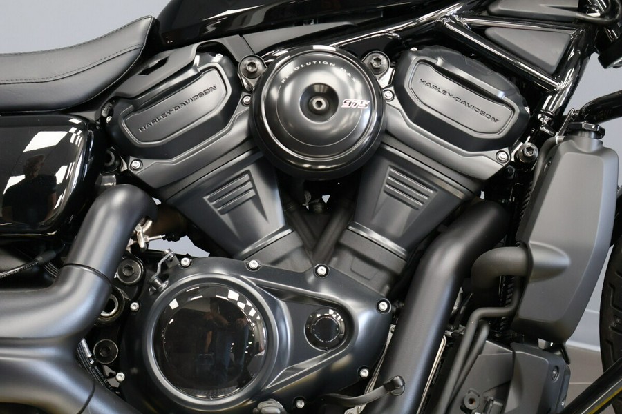 2025 Harley-Davidson® Nightster® RH975