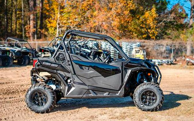 2023 Can-Am Maverick Trail DPS 1000