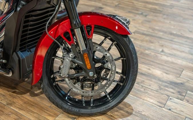 2024 Indian Motorcycle® Challenger® Limited Sunset Red Metallic