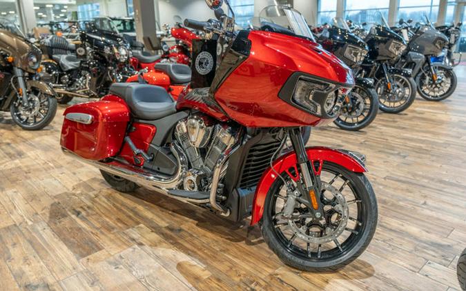 2024 Indian Motorcycle® Challenger® Limited Sunset Red Metallic