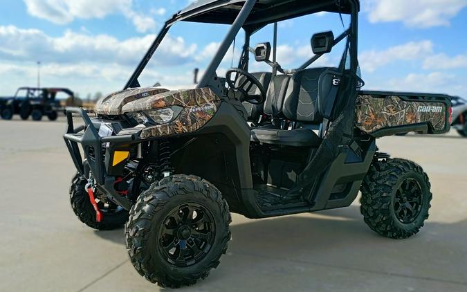 2024 Can-Am SSV DEF XT 64 HD10 CA 24 XT HD10