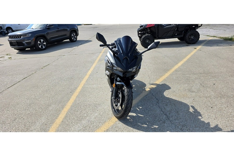 2025 Kawasaki NINJA 500 ABS