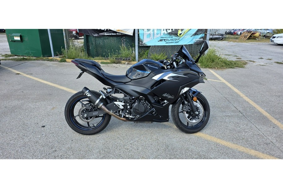 2025 Kawasaki NINJA 500 ABS