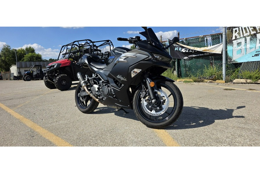 2025 Kawasaki NINJA 500 ABS
