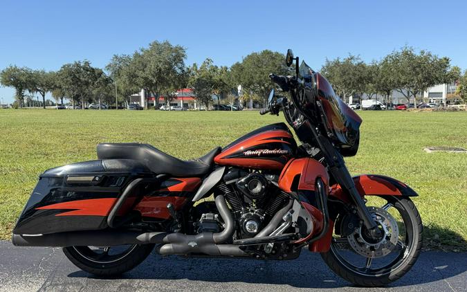 2017 Harley-Davidson CVO Street Glide FLHXSE