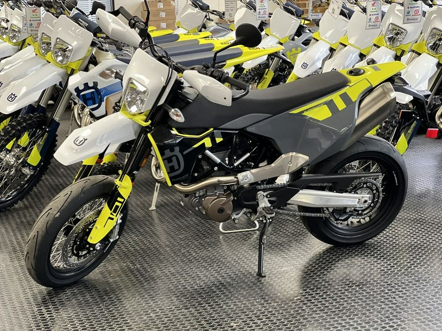 2024 Husqvarna® 701 Supermoto