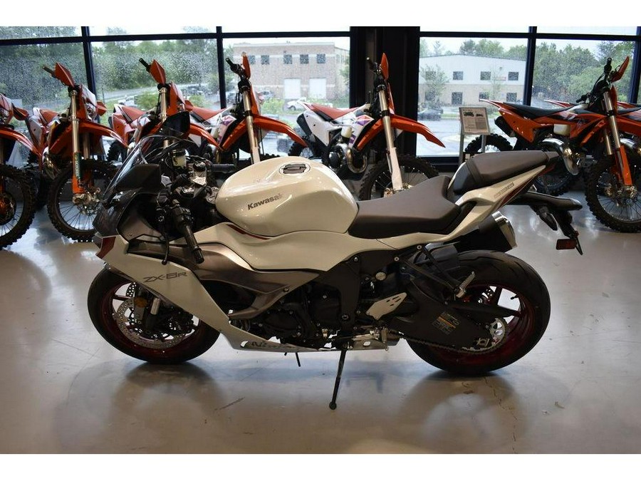 2025 Kawasaki Ninja® ZX™-6R