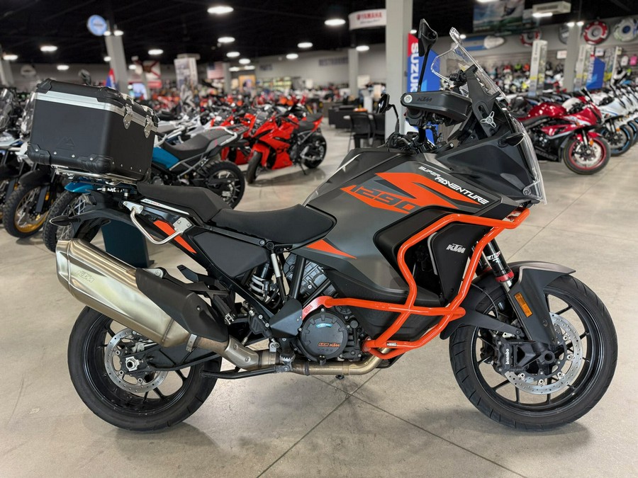2022 KTM Super Adventure S 1290