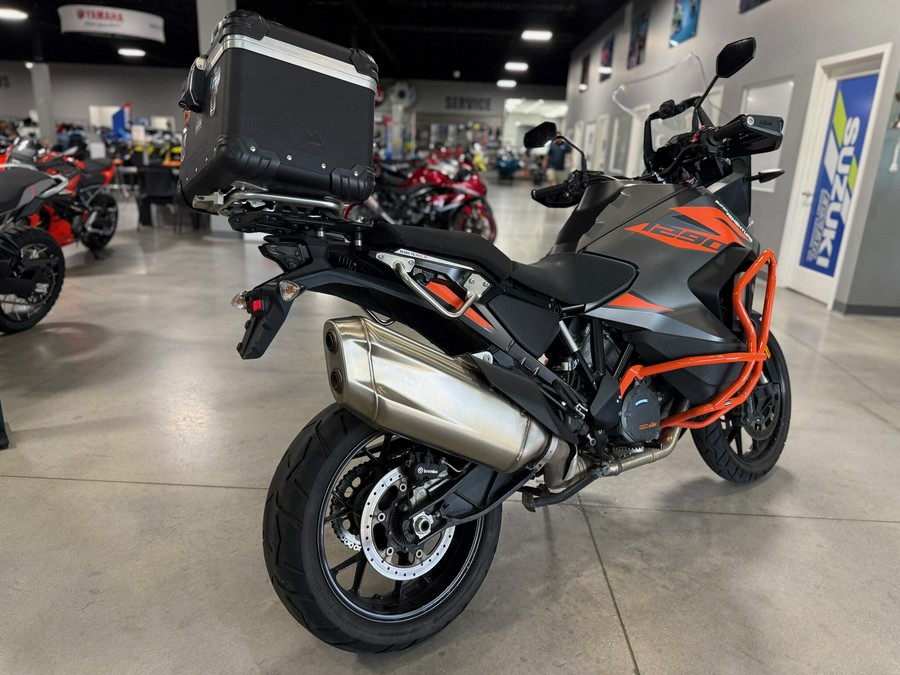 2022 KTM Super Adventure S 1290