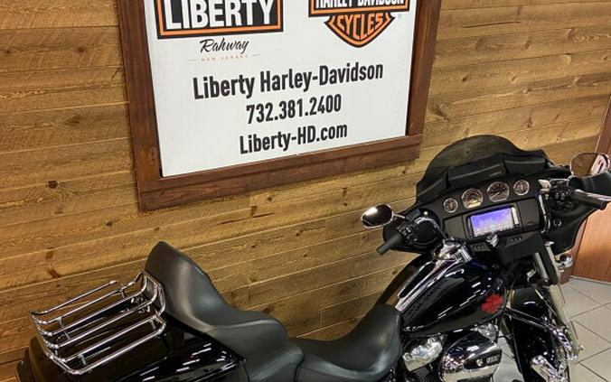 2019 Harley-Davidson Electra Glide Standard Vivid Black FLHT