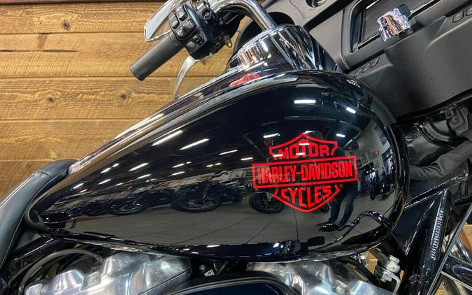 2019 Harley-Davidson Electra Glide Standard Vivid Black FLHT