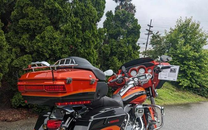 2013 Harley-Davidson® FLHTCUSE8 - CVO™ Ultra Classic® Electra Glide®