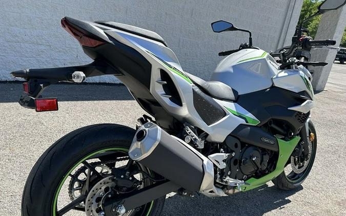 2024 Kawasaki Z7 Hybrid ABS