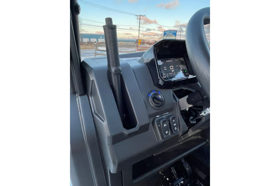 2025 CFMOTO UFORCE 1000 - NEBULA BLACK