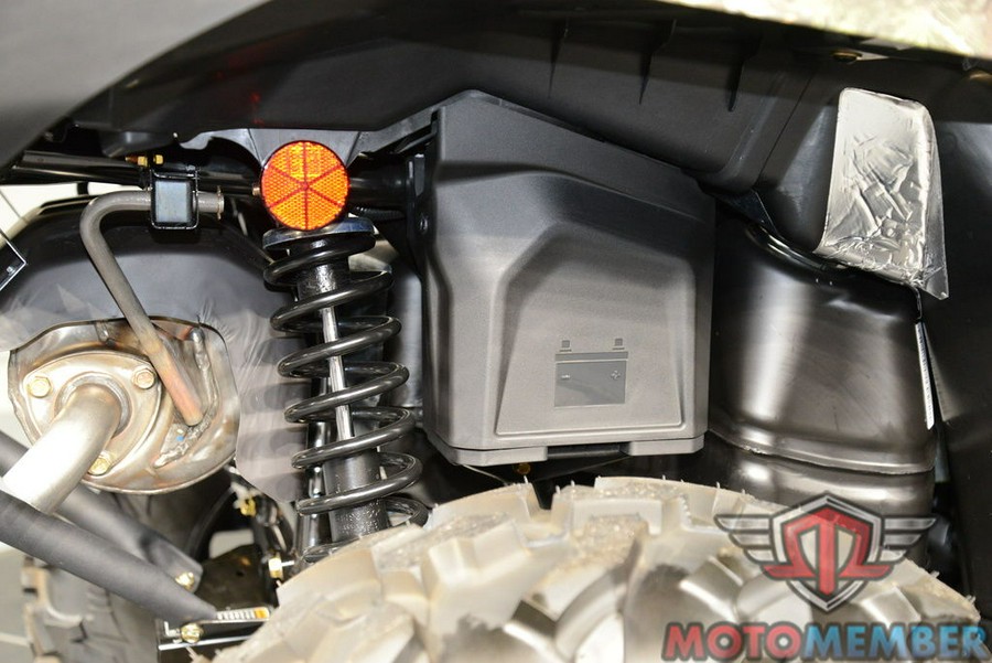 2025 Can-Am Outlander MAX Pro Hunting Edition HD7