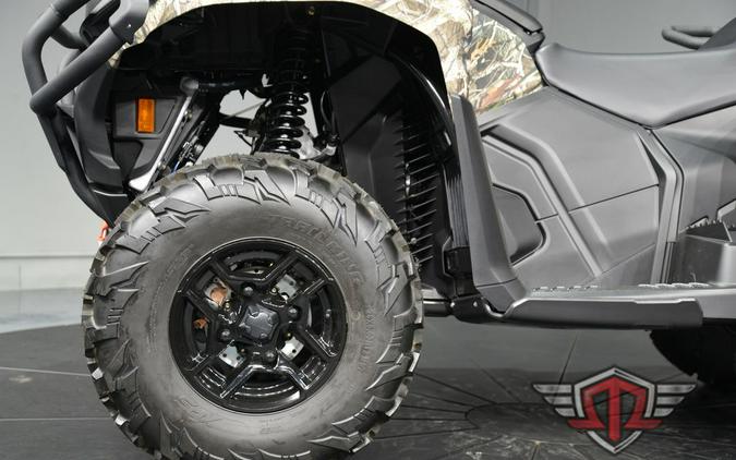 2025 Can-Am Outlander MAX Pro Hunting Edition HD7