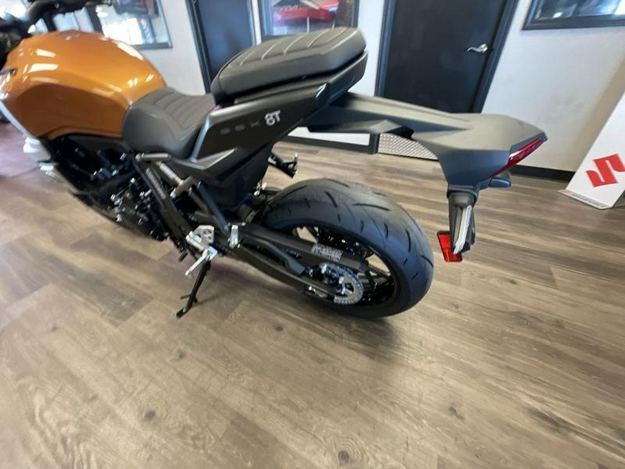 2026 Suzuki GSX800TRQM6