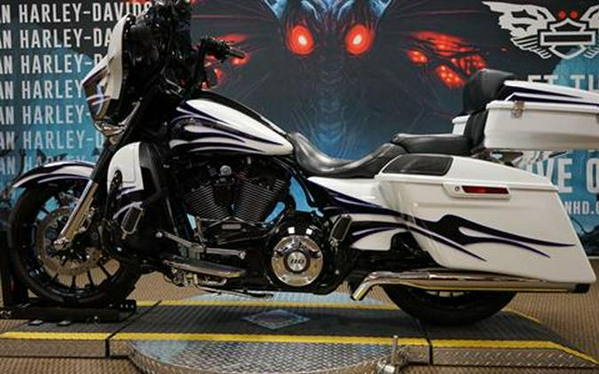 2016 Harley-Davidson CVO™ Street Glide®