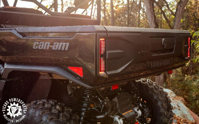 2026 Can-Am® Defender MAX LONE STAR HD11