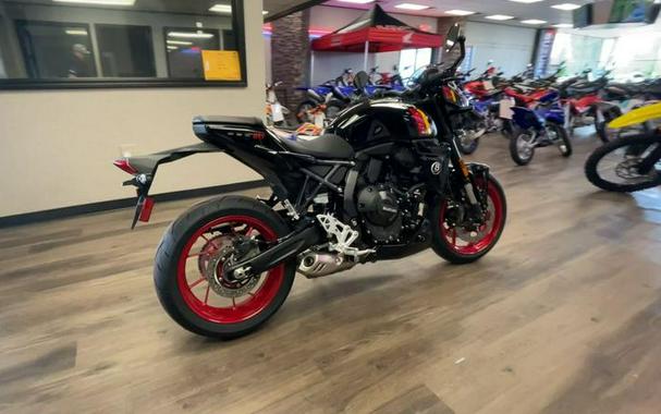 2026 Suzuki GSX-8TT