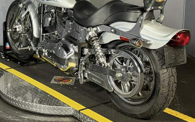 2004 Harley-Davidson® Wide Glide FXDWGI SILVER W/PINSTRIPE