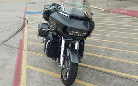 2016 Harley-Davidson CVO™ Road Glide™ Ultra