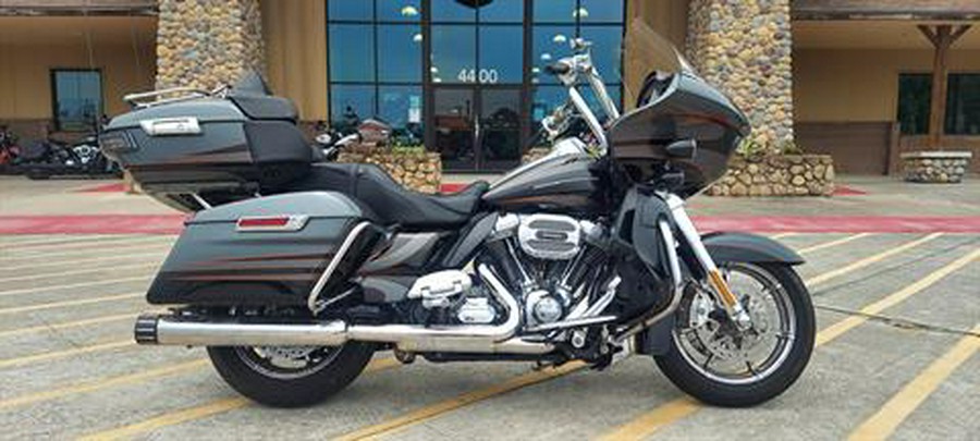 2016 Harley-Davidson CVO™ Road Glide™ Ultra
