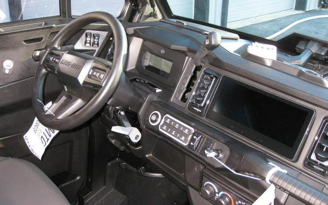 2026 Can-Am® Defender MAX Limited HD11 Desert Tan & Carbon Black