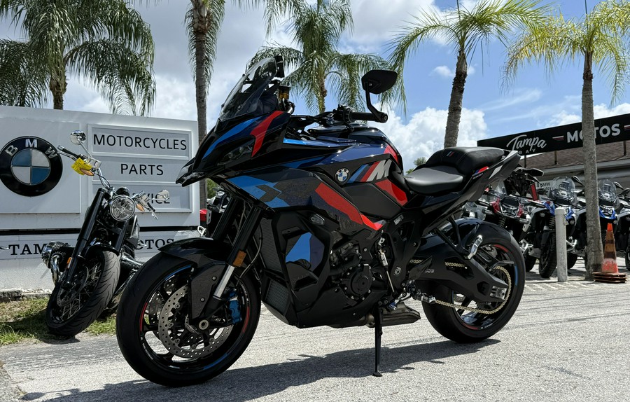 2026 BMW M 1000 XR