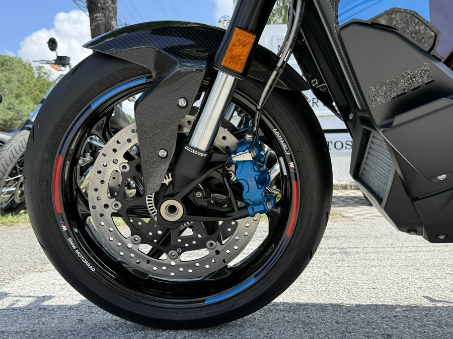 2026 BMW M 1000 XR