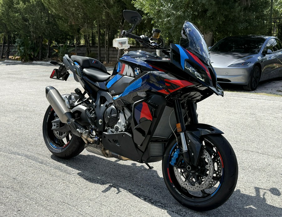 2026 BMW M 1000 XR