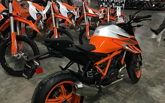 2023 KTM 1290 Super Duke R Evo