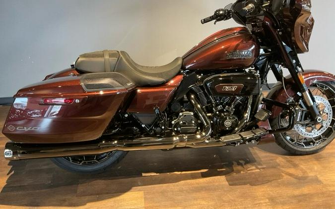 Harley-Davidson® CVO™ Street Glide® 2024 FLHXSE C5-24 COPPERHEAD W/ PINSTRIPE