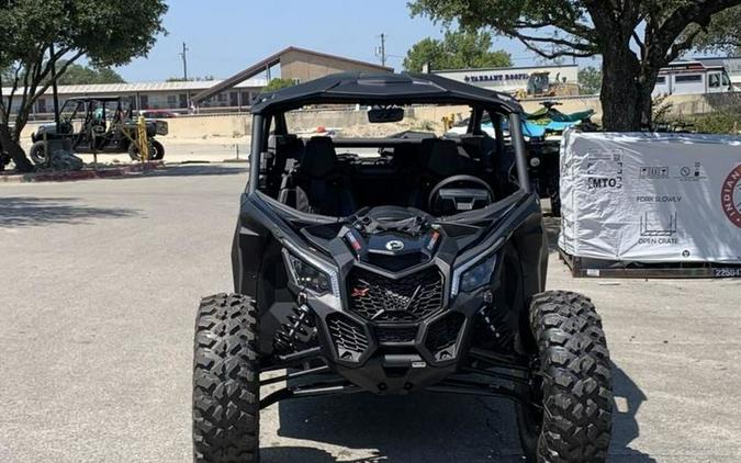 2026 Can-Am® Maverick X3 MAX X ds Turbo RR Triple Black_7.6 in.