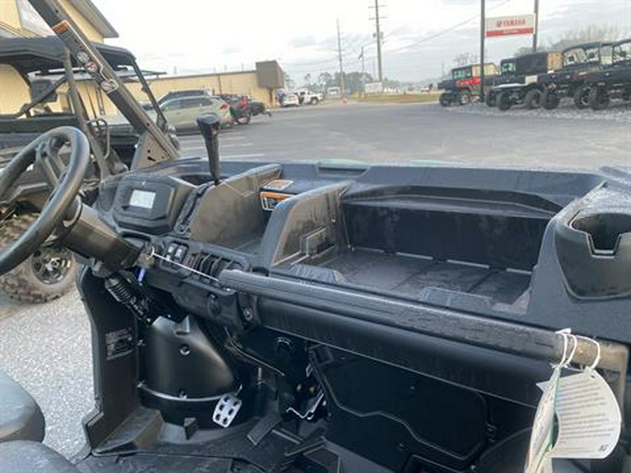 2026 Can-Am Defender HD7