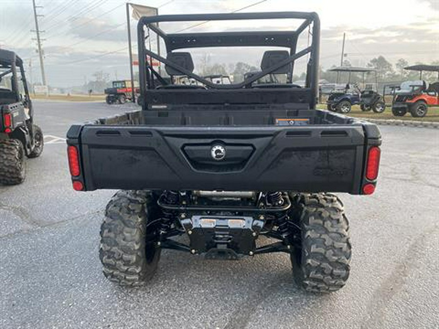 2026 Can-Am Defender HD7